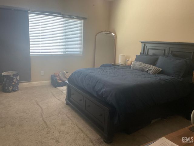5822 Blue Spruce Avenue, Bakersfield, CA 93313