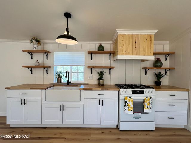 16796 S Redondo Circle, Mayer, AZ 86333