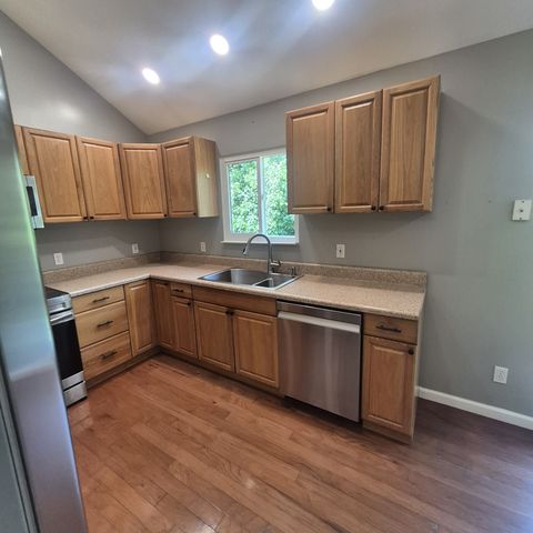 215 April Dr, Old Hickory, TN 37138