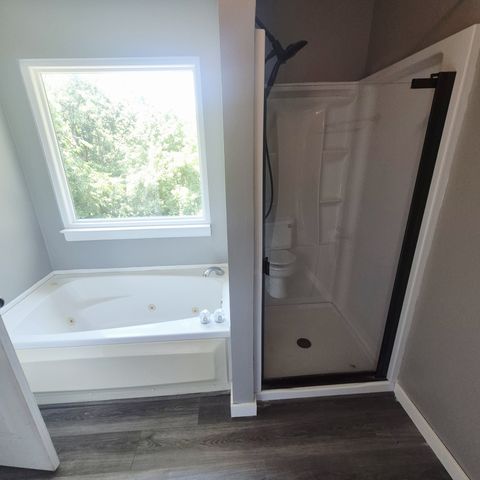 215 April Dr, Old Hickory, TN 37138