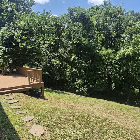215 April Dr, Old Hickory, TN 37138