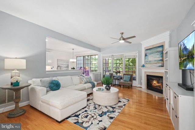 5276 WINTER VIEW DR, Alexandria, VA 22312