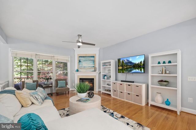 5276 WINTER VIEW DR, Alexandria, VA 22312