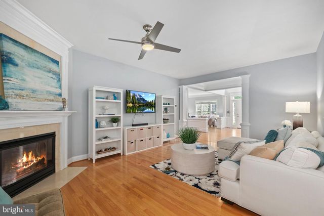 5276 WINTER VIEW DR, Alexandria, VA 22312