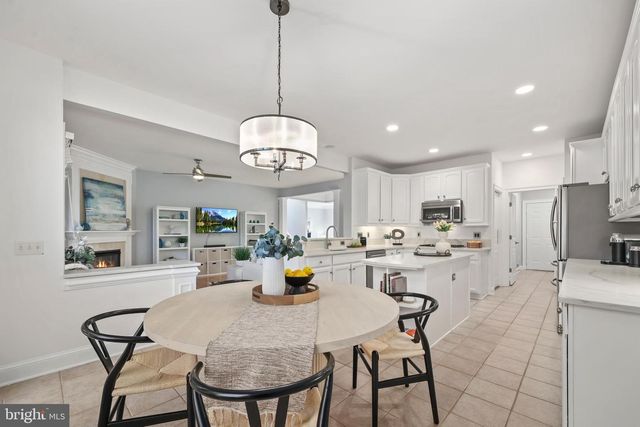 5276 WINTER VIEW DR, Alexandria, VA 22312