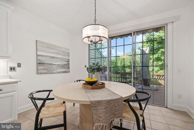 5276 WINTER VIEW DR, Alexandria, VA 22312