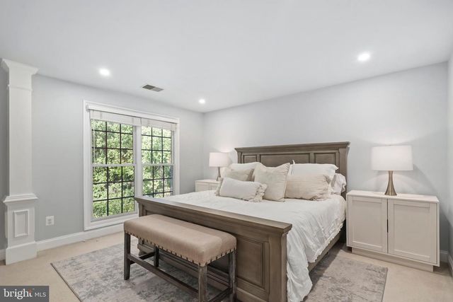 5276 WINTER VIEW DR, Alexandria, VA 22312