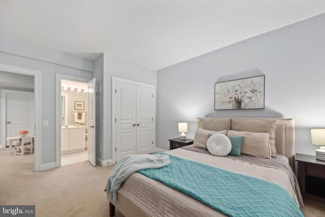 5276 WINTER VIEW DR, Alexandria, VA 22312