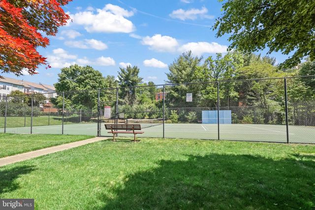 5276 WINTER VIEW DR, Alexandria, VA 22312