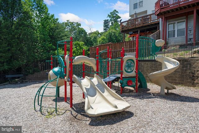 5276 WINTER VIEW DR, Alexandria, VA 22312
