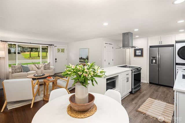 15624 173rd Avenue NE, Woodinville, WA 98072