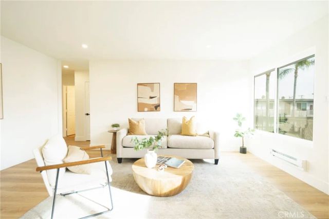 5500 Ackerfield Avenue 105, Long Beach, CA 90805