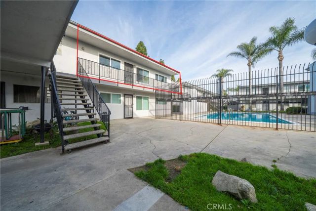 5500 Ackerfield Avenue 105, Long Beach, CA 90805