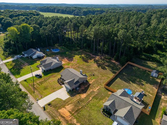 648 Walnut Drive, Hartwell, GA 30643