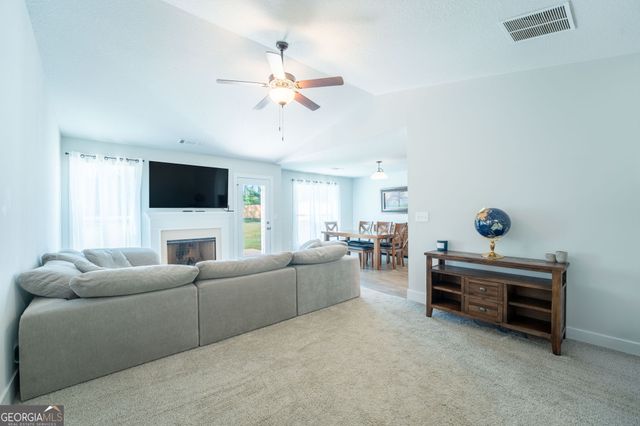 648 Walnut Drive, Hartwell, GA 30643
