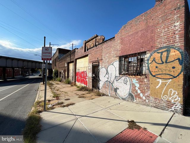 1301 N WOLFE ST, Baltimore, MD 21213