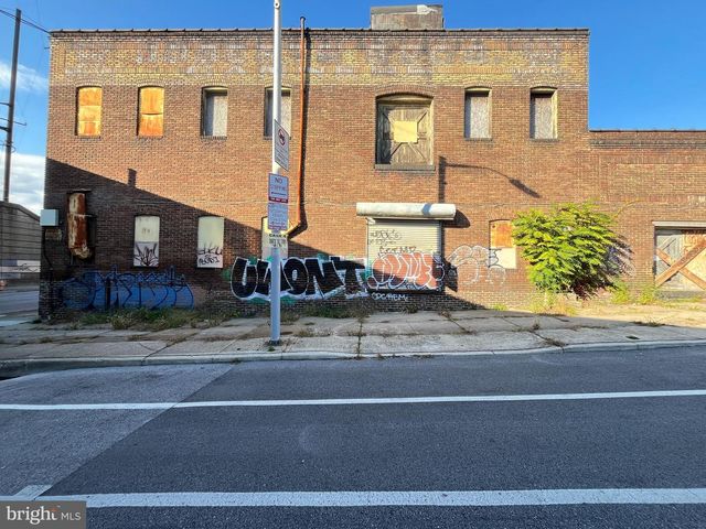 1301 N WOLFE ST, Baltimore, MD 21213