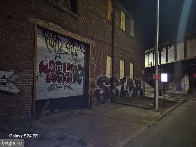 1301 N WOLFE ST, Baltimore, MD 21213