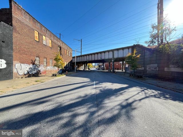 1301 N WOLFE ST, Baltimore, MD 21213