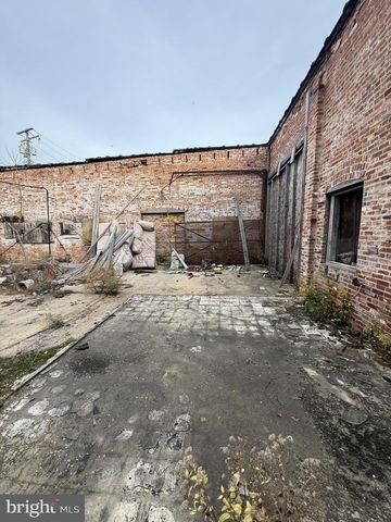 1301 N WOLFE ST, Baltimore, MD 21213