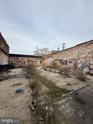 1301 N WOLFE ST, Baltimore, MD 21213