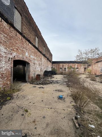 1301 N WOLFE ST, Baltimore, MD 21213