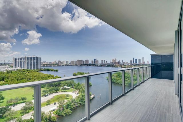 16385 Biscayne Blvd 1601, North Miami Beach, FL 33160