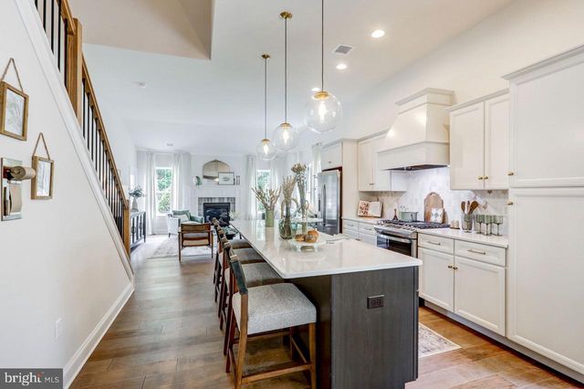 102 VILLAGE DRIVE, Millersville, PA 17551