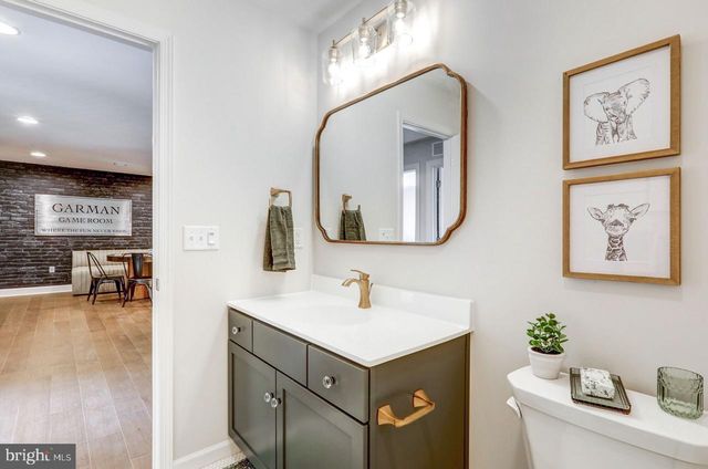 102 VILLAGE DRIVE, Millersville, PA 17551