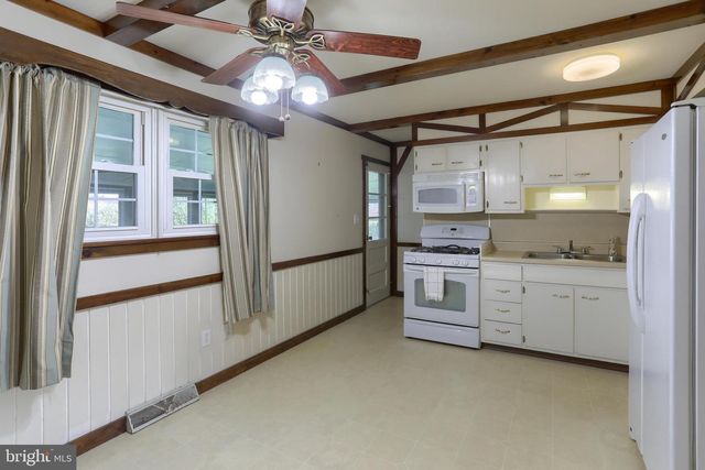 8160 SOMERSET ST, Hummelstown, PA 17036