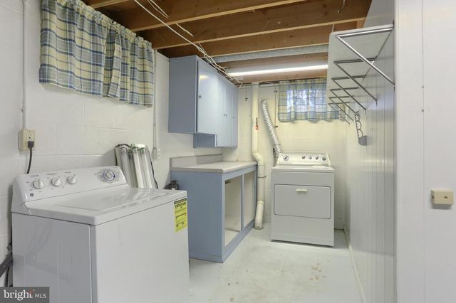 8160 SOMERSET ST, Hummelstown, PA 17036