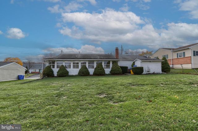 8160 SOMERSET ST, Hummelstown, PA 17036