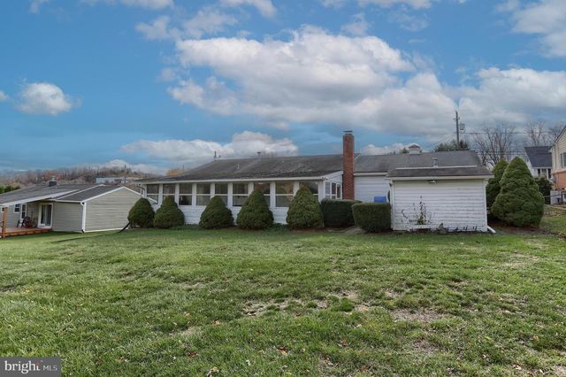 8160 SOMERSET ST, Hummelstown, PA 17036