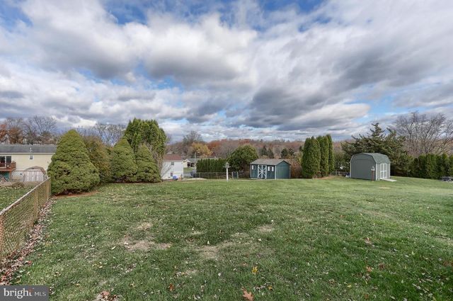 8160 SOMERSET ST, Hummelstown, PA 17036