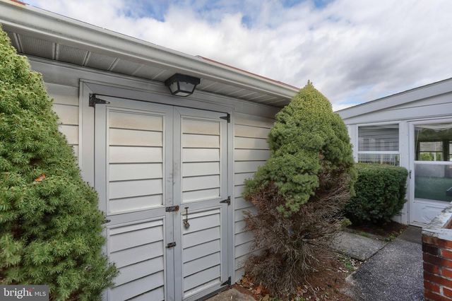 8160 SOMERSET ST, Hummelstown, PA 17036