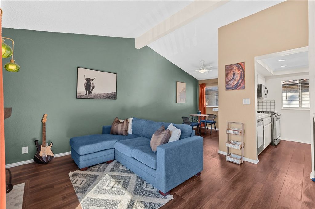 1112 S Meyler 12, San Pedro, CA 90731 — exterior