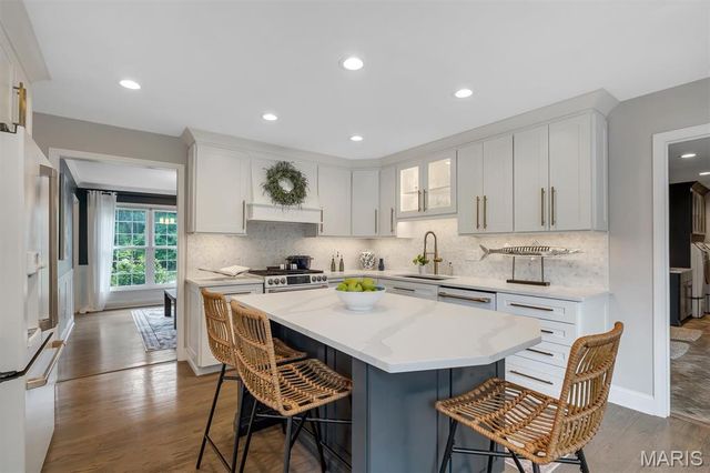 1530 Cornhill Lane, Kirkwood, MO 63122