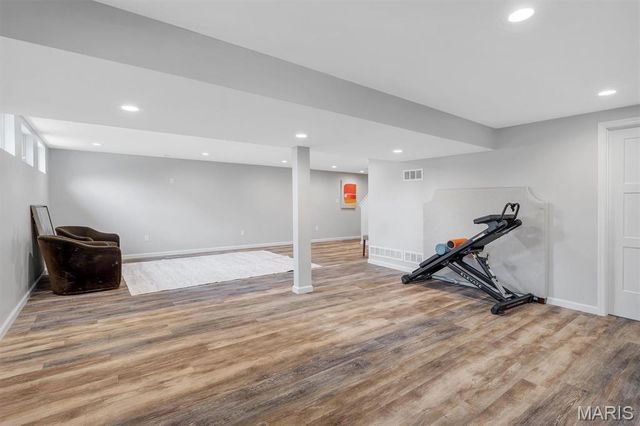1530 Cornhill Lane, Kirkwood, MO 63122