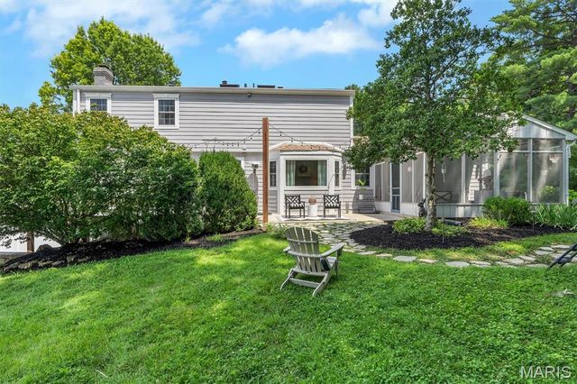 1530 Cornhill Lane, Kirkwood, MO 63122