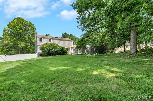 1530 Cornhill Lane, Kirkwood, MO 63122