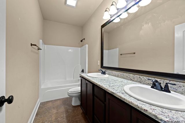 42499 Wynstone Dr, Prairieville, LA 70769