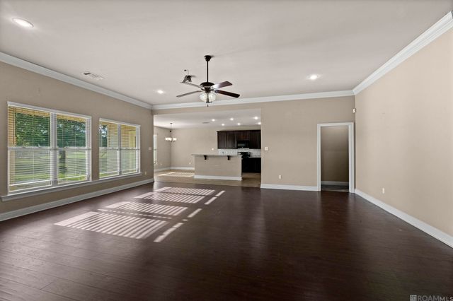 42499 Wynstone Dr, Prairieville, LA 70769