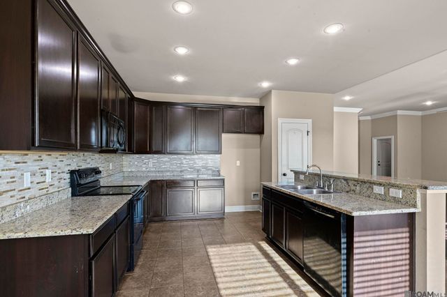 42499 Wynstone Dr, Prairieville, LA 70769