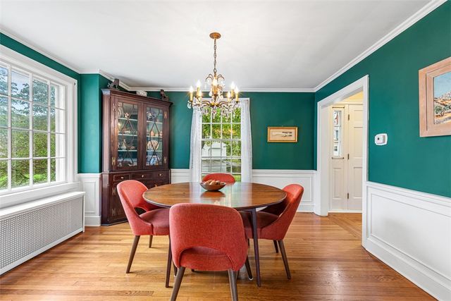 136 Hoyt Avenue, East Providence, RI 02916