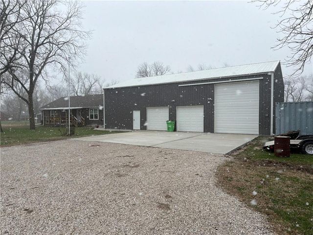 106 S PRESTON Street, Kincaid, KS 66039