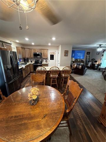 106 S PRESTON Street, Kincaid, KS 66039