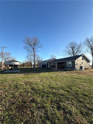 106 S PRESTON Street, Kincaid, KS 66039