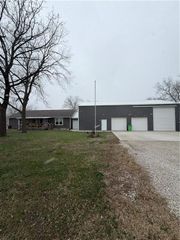 106 S PRESTON Street, Kincaid, KS 66039