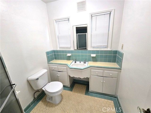 146 N Hamilton Drive A, Beverly Hills, CA 90211