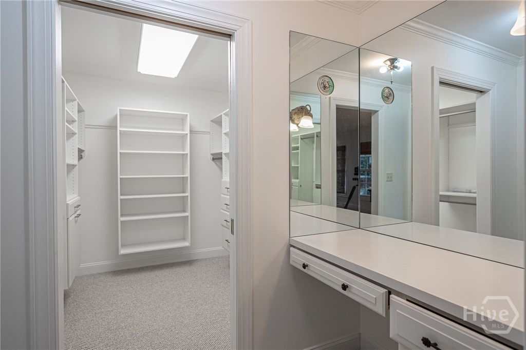 Image 18 of property listing at 9 Dr Louis Way, Savannah, GA 31411